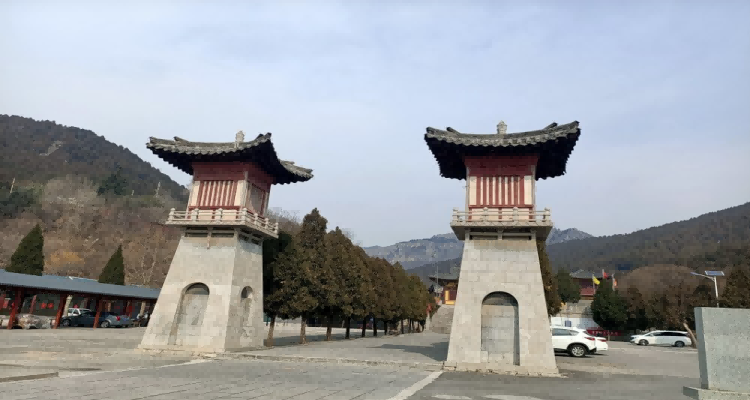 四门塔3