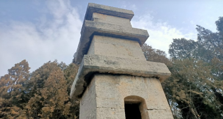 四门塔25
